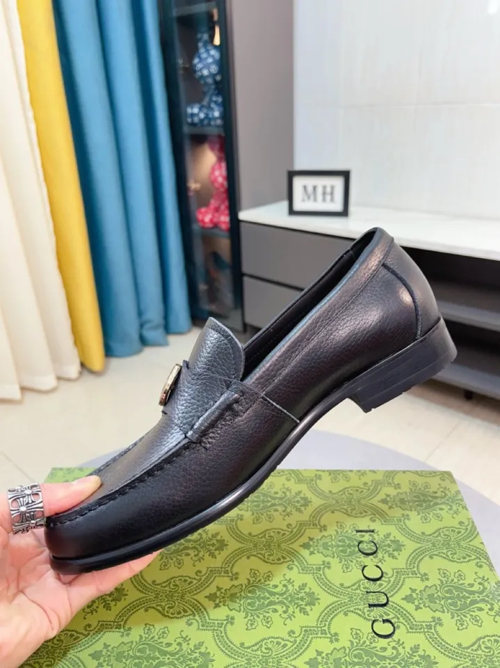 Men's shoes 💰500🌹🌹Niuli [GUCCI Gucci] A new style of formal men's leather shoes is coming~ The original quality upper is made of patent leather imported from Italy, the leather is soft and delicate, comfortable and soft first-layer cowhide lining, rubber wear-resistant outsole, the shoe shape is dignified and domineering, and the luxury charm cannot be concealed! The natural and free nouveau riche leads the trend. Code number: 38-44